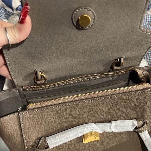 Handbags - Nice Tan leather purse